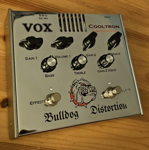 the bulldog or the swan